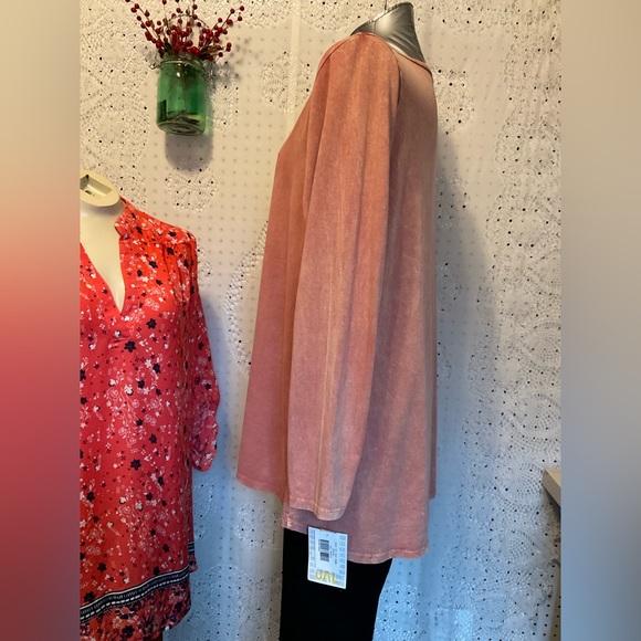 Lu La Roe Lynnae Woman’s 3XL Tunic Top NWT Cotton Peachy Stonewashed Color - Picture 4 of 8
